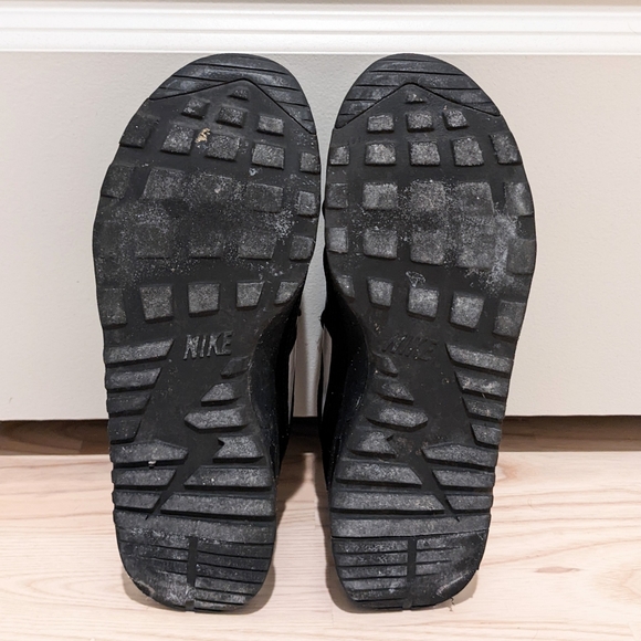 Nike sneakers - Picture 8 of 8